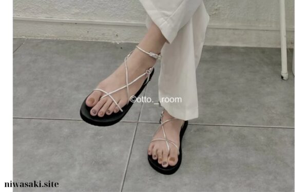 Giày sandal bạc xinh (1)